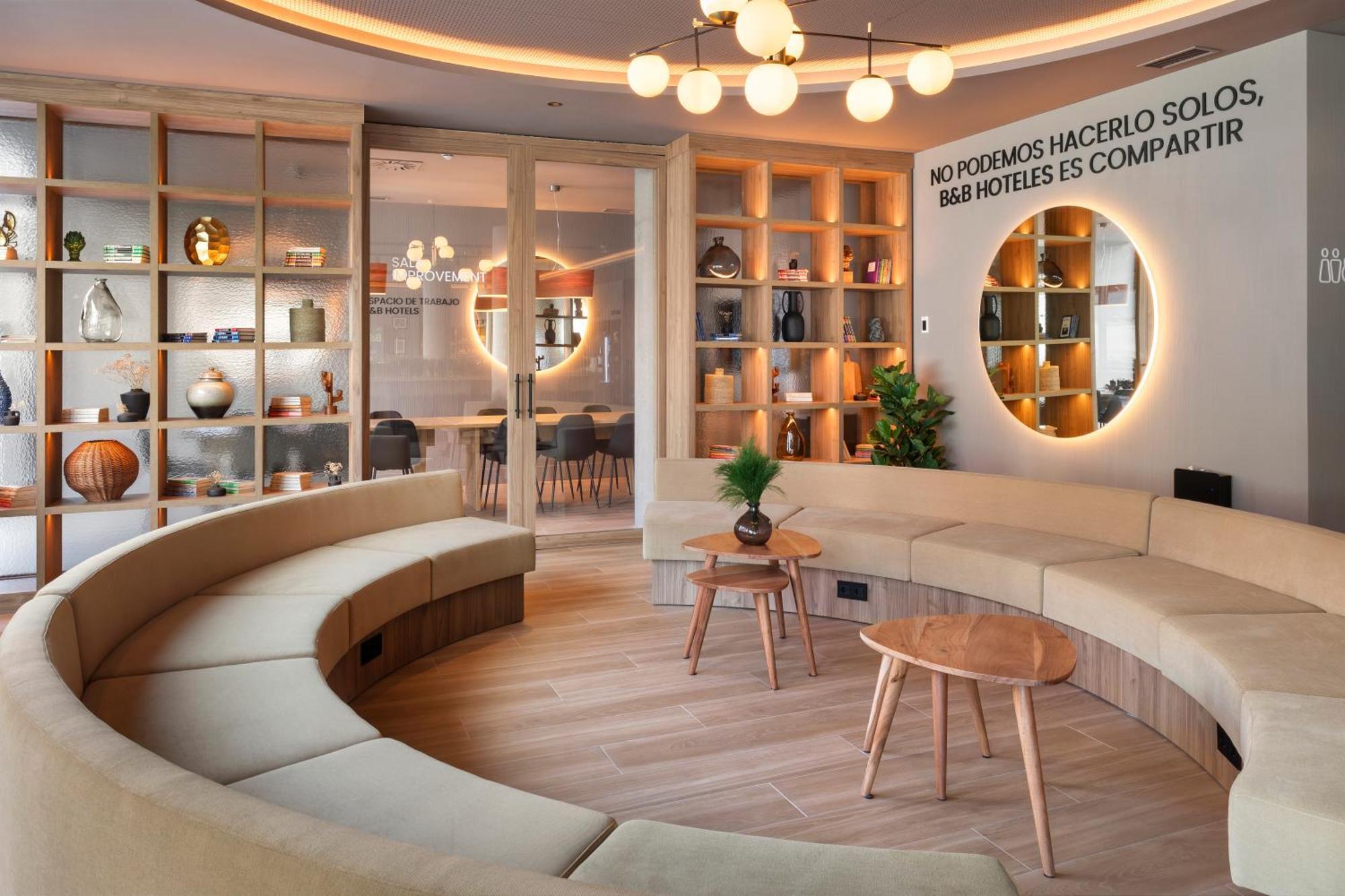 B&B Hotel Madrid Carabanchel ภายนอก รูปภาพ