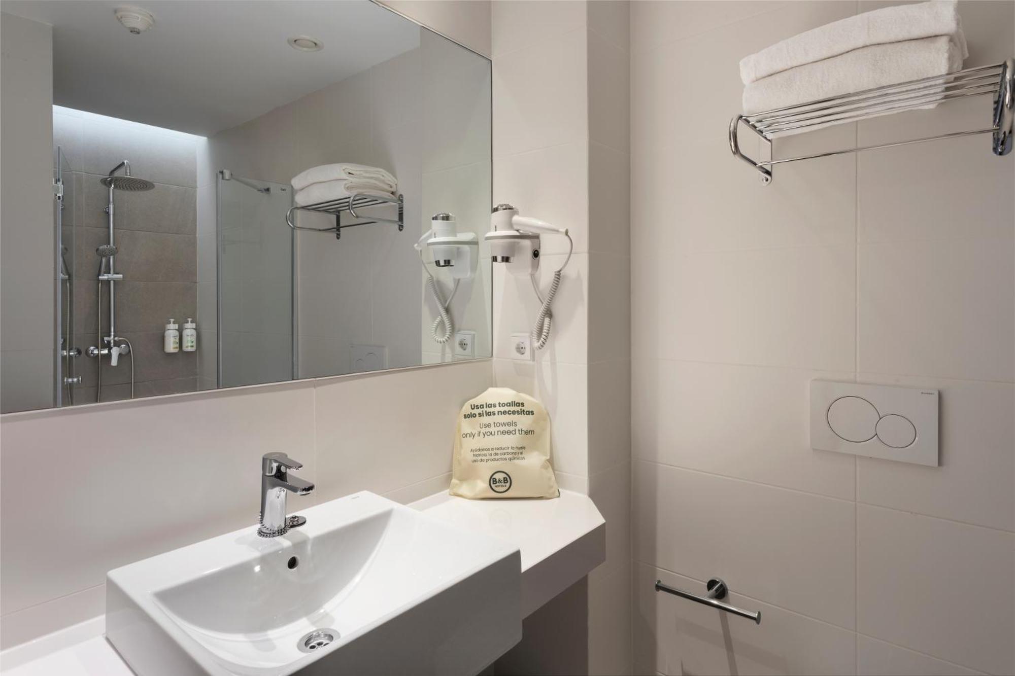 B&B Hotel Madrid Carabanchel ภายนอก รูปภาพ