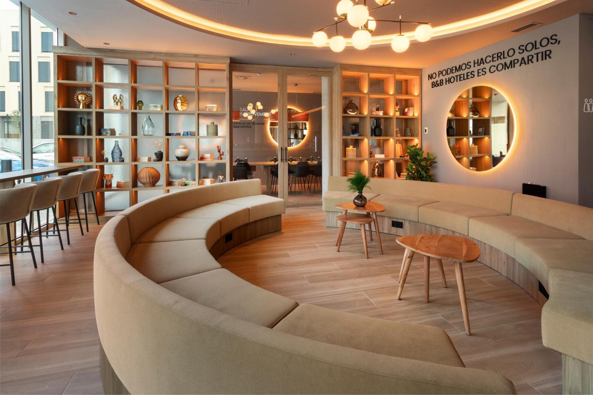 B&B Hotel Madrid Carabanchel ภายนอก รูปภาพ