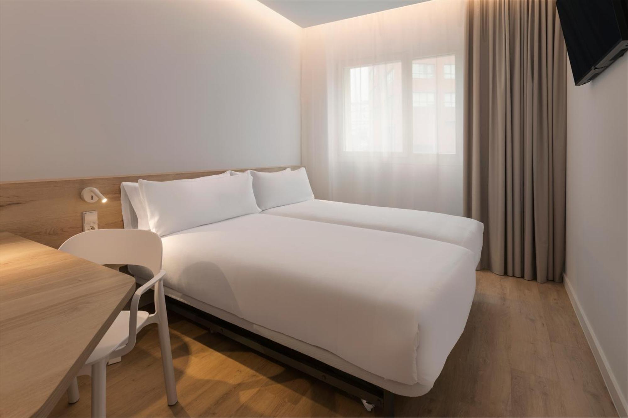 B&B Hotel Madrid Carabanchel ภายนอก รูปภาพ