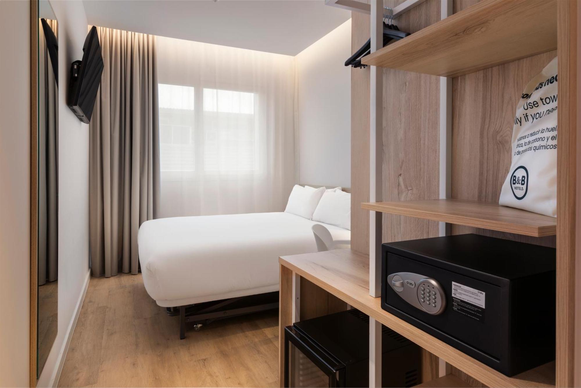 B&B Hotel Madrid Carabanchel ภายนอก รูปภาพ