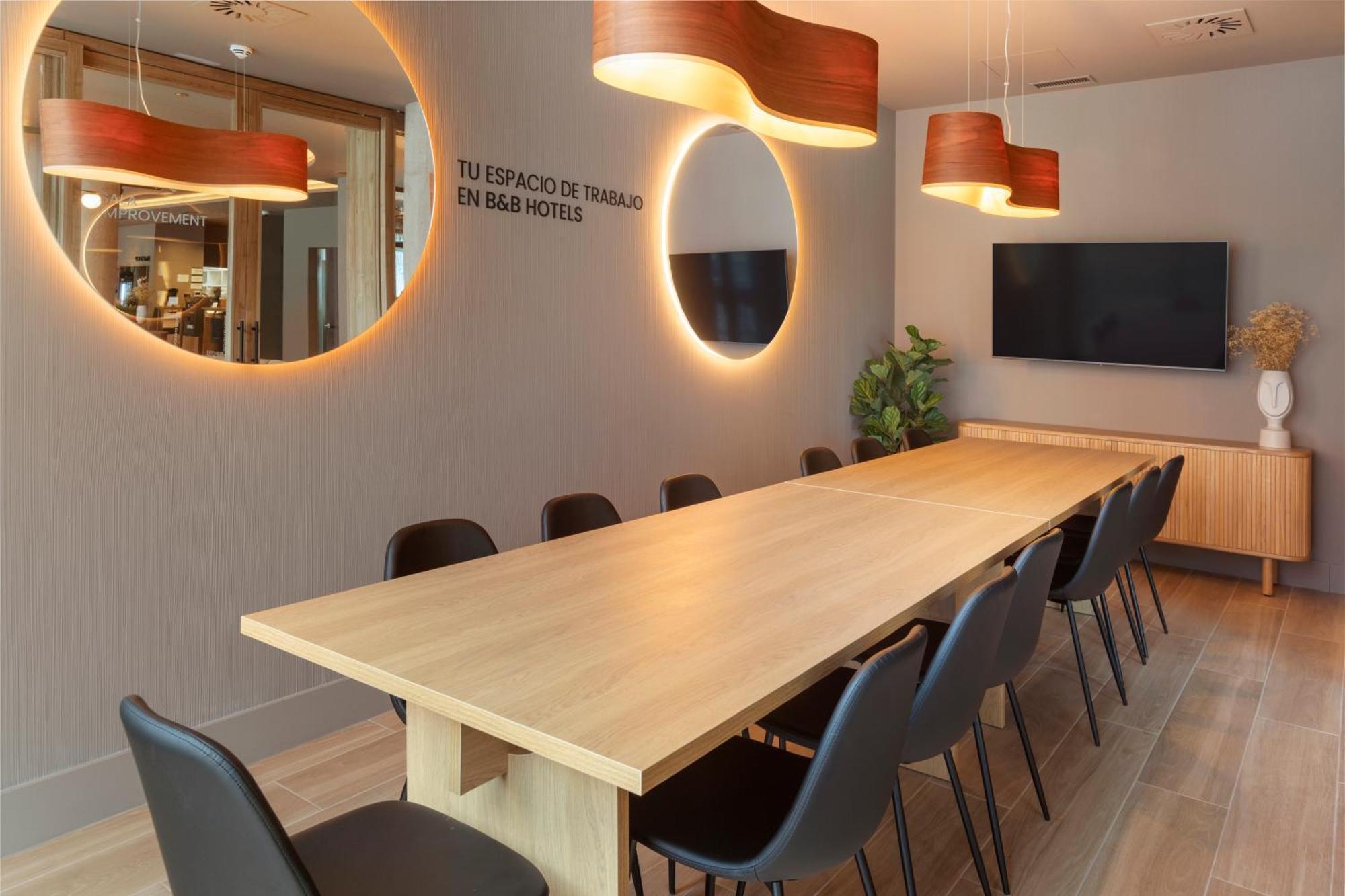 B&B Hotel Madrid Carabanchel ภายนอก รูปภาพ