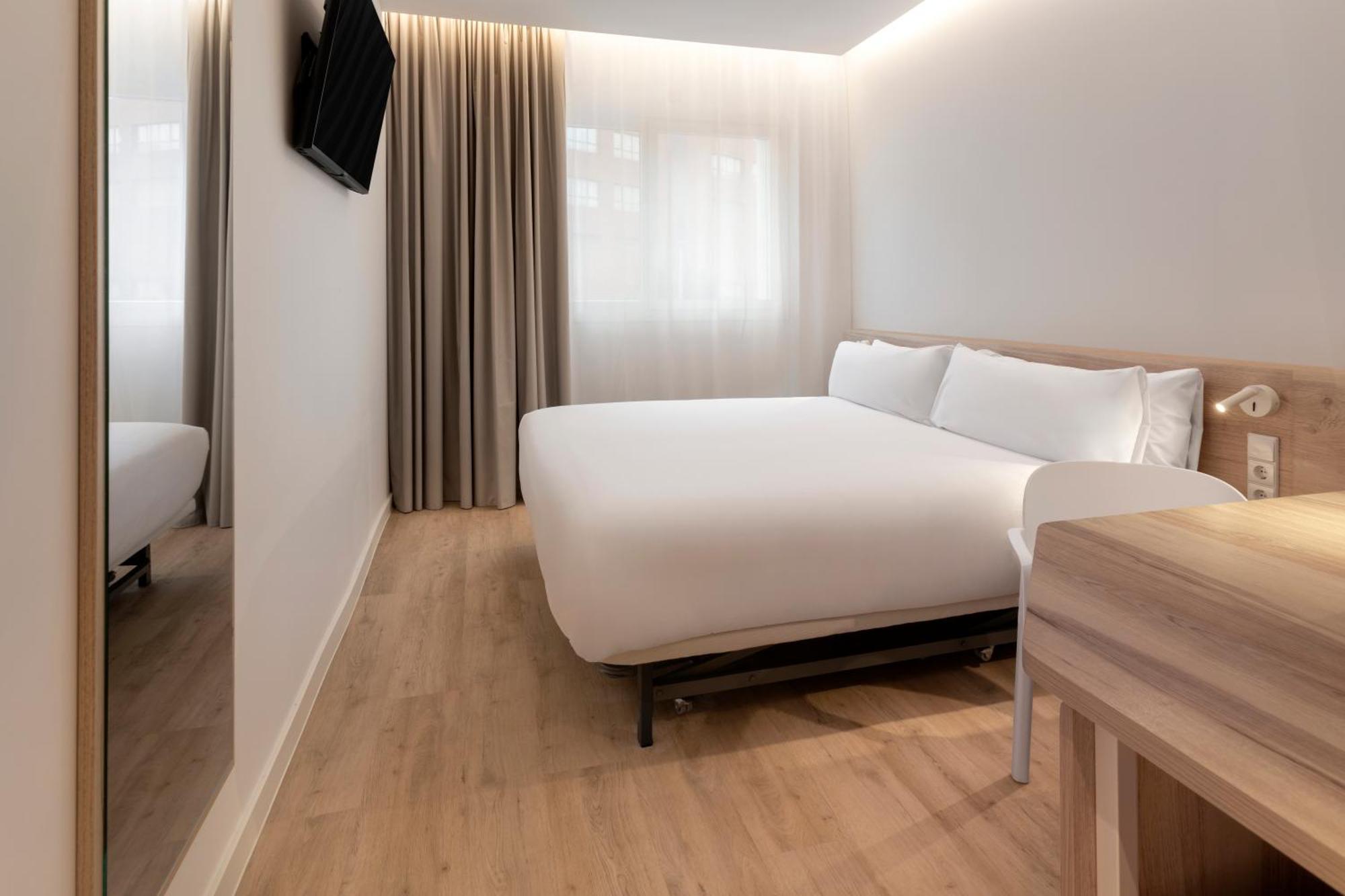 B&B Hotel Madrid Carabanchel ภายนอก รูปภาพ